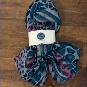 Animal print Scarf NWT